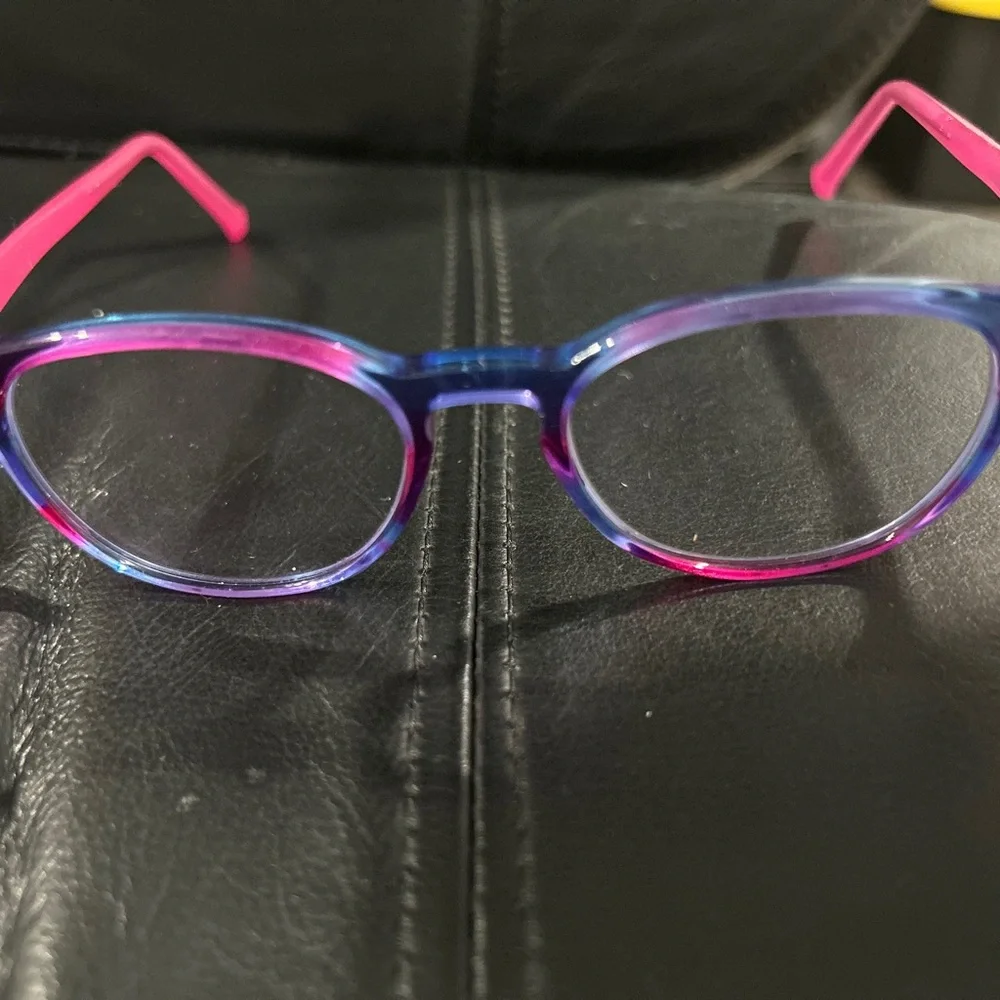 Blue and Pink Round Glasses